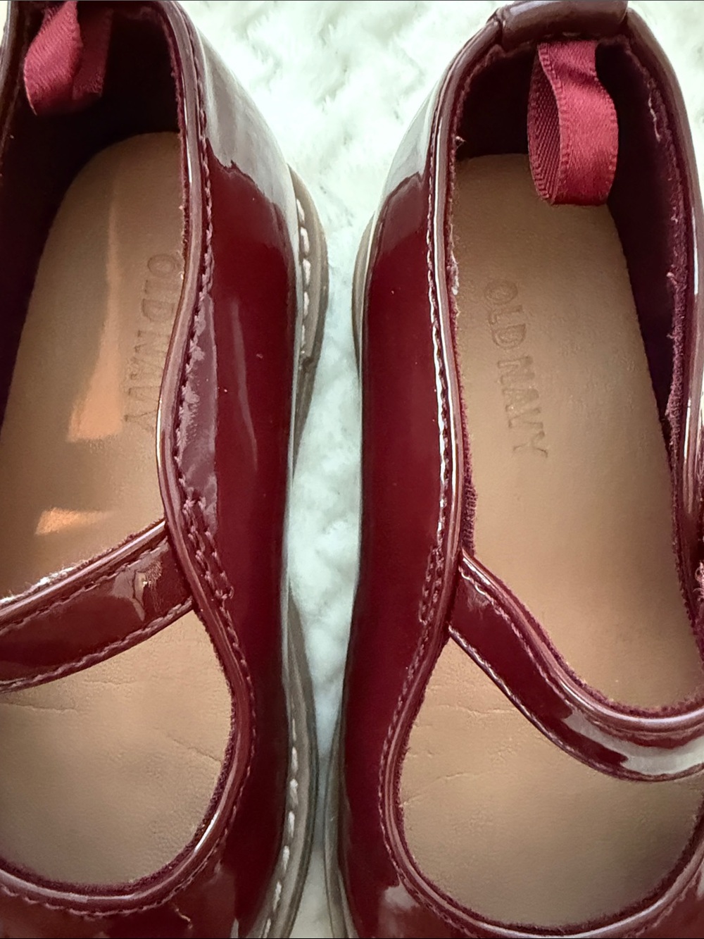 Old Navy Girls' Shiny Mary Jane Shoes - Burgundy Patent - Picture 3 of 3